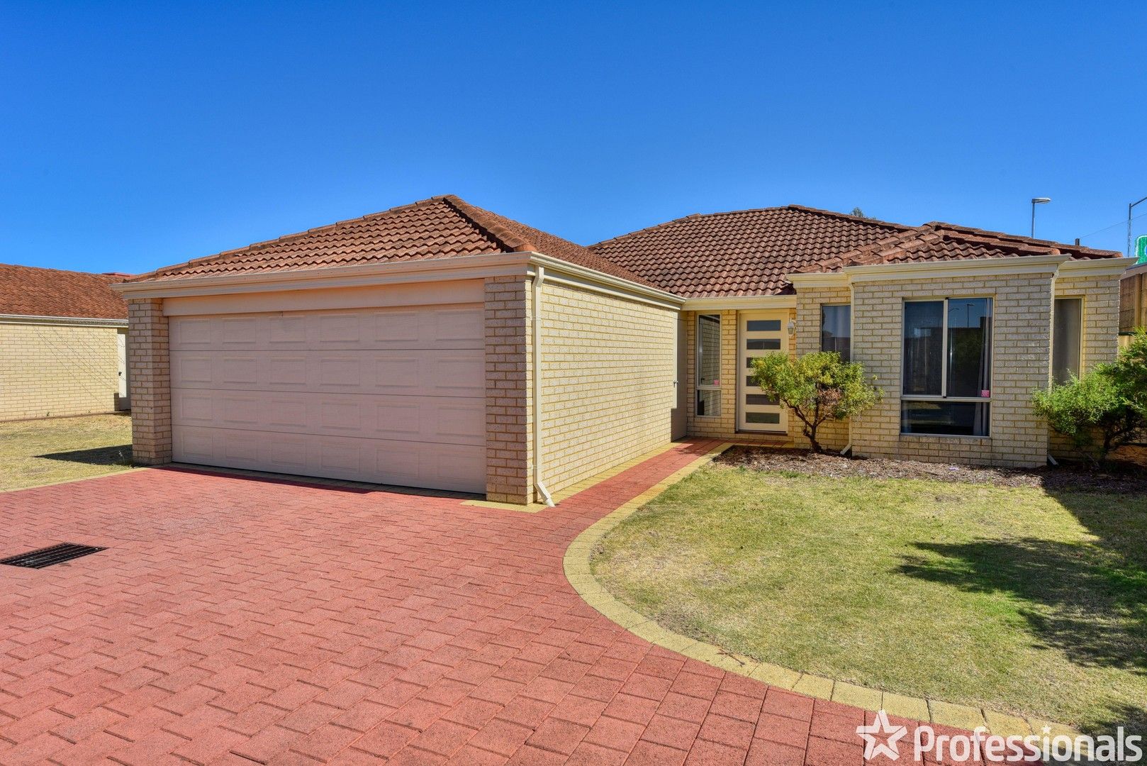 3 bedrooms House in 3/25 Minerva Loop SUCCESS WA, 6164