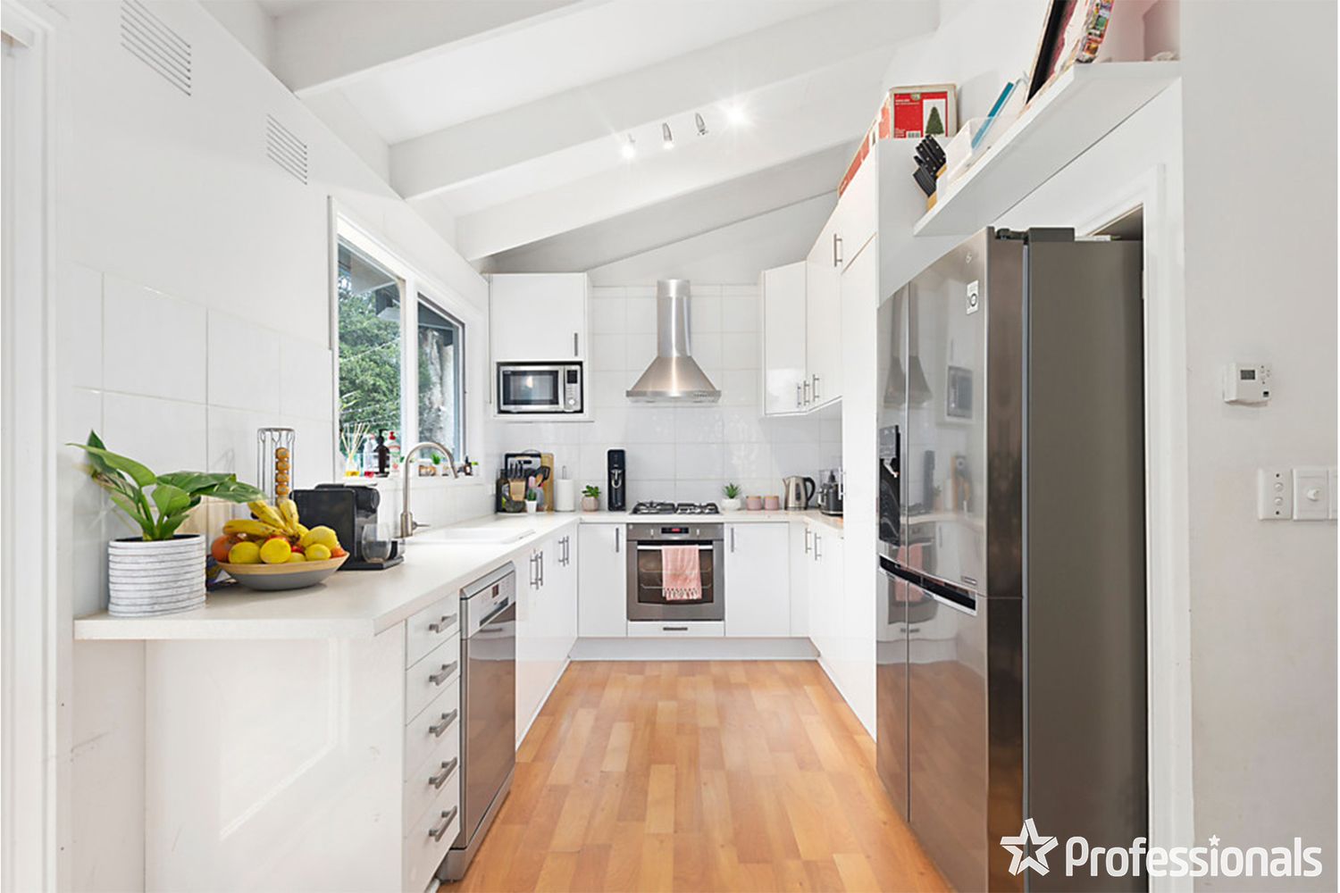 4 Baradine Road, Mooroolbark VIC 3138 House For Rent Domain