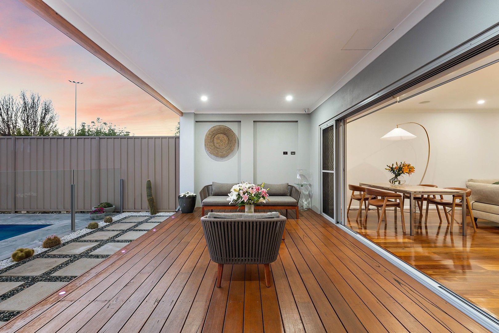 4 bedrooms House in 7B HENNING CRESCENT MANNING WA, 6152