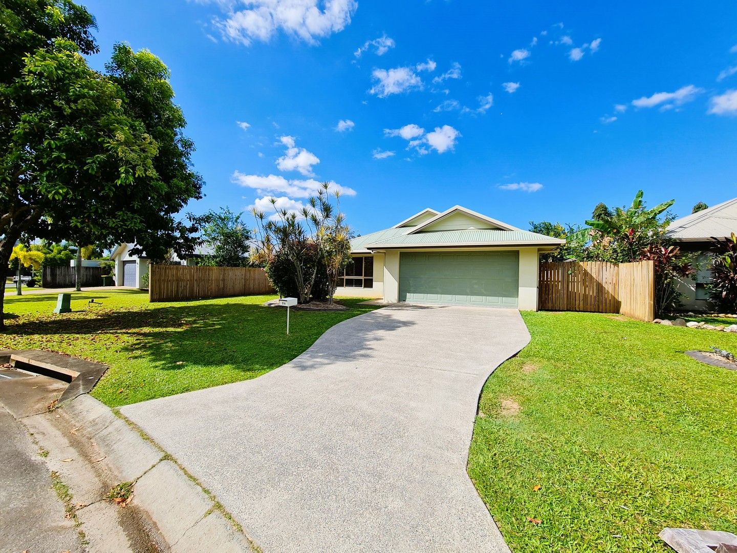 4 bedrooms House in 38 Novelli Street EDMONTON QLD, 4869