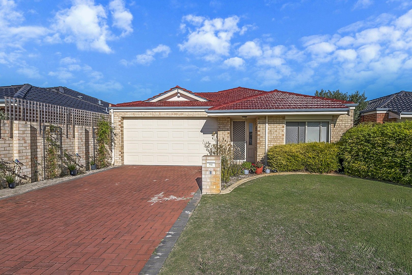 3 bedrooms House in 1 Riaza Parkway PORT KENNEDY WA, 6172