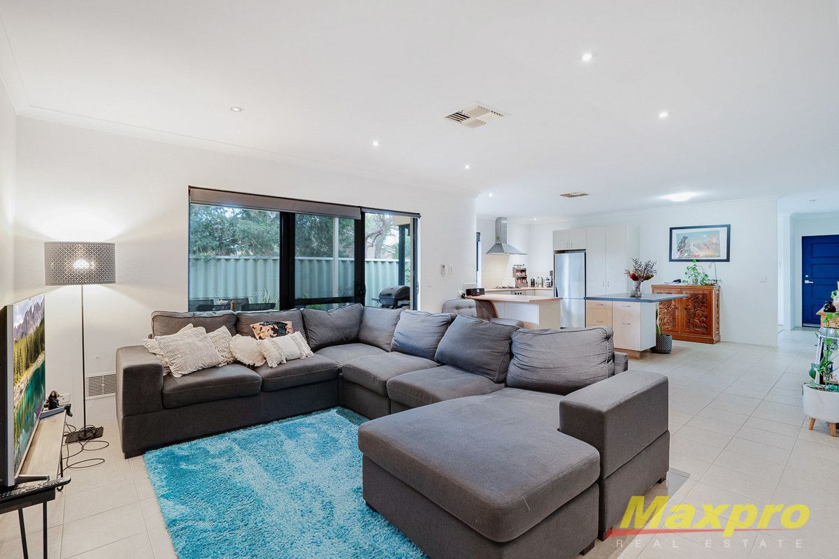 8a Corona Crescent, Cannington WA 6107, Image 0