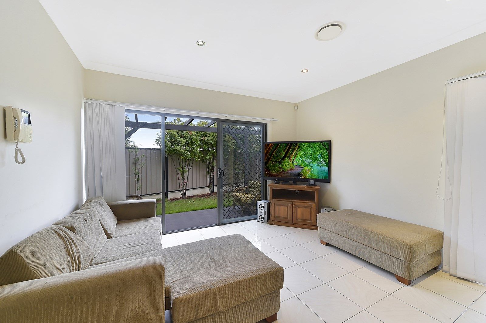 6/44 Girraween Road, Girraween NSW 2145, Image 2