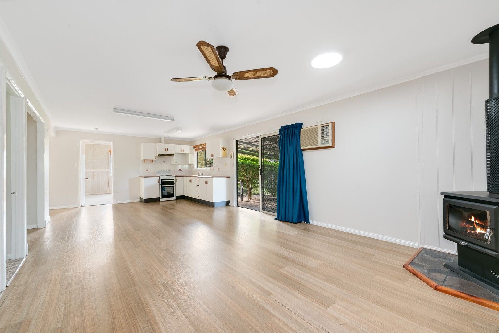 4 bedrooms House in 9 Carol Street REDBANK PLAINS QLD, 4301