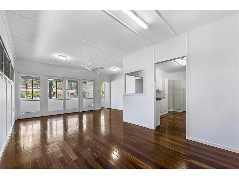 72 Woomera Cres, Southport QLD 4215 House For Rent 750 Domain