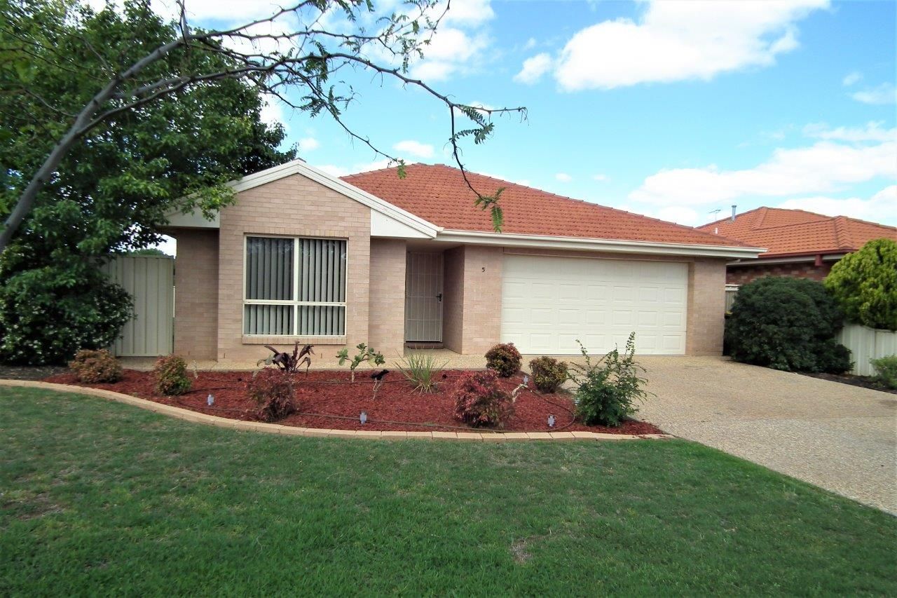 5 Braeburn Avenue, Griffith NSW 2680, Image 0