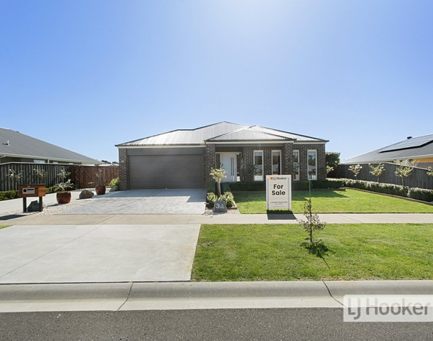 34 Aquabella Drive, Eagle Point VIC 3878