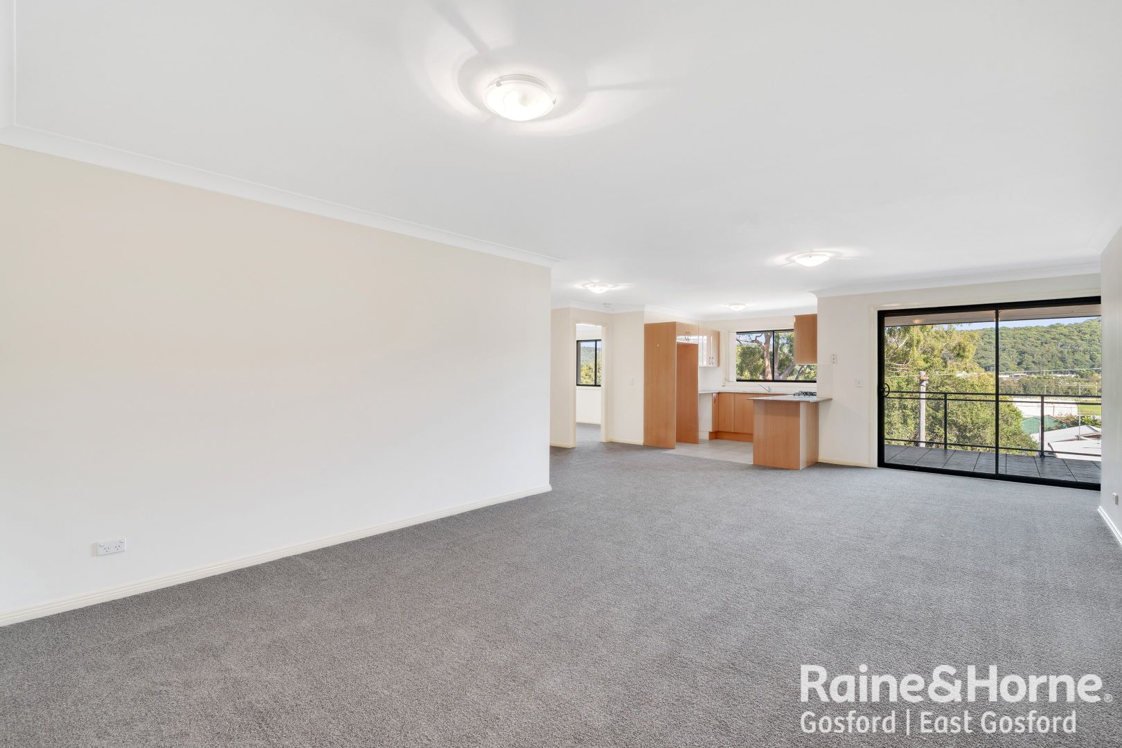 8/17 Hely Street, West Gosford NSW 2250, Image 2