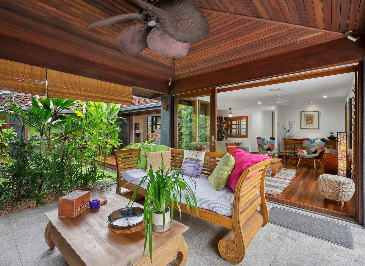 4 bedrooms House in 35 Lake View Drive TWIN WATERS QLD, 4564