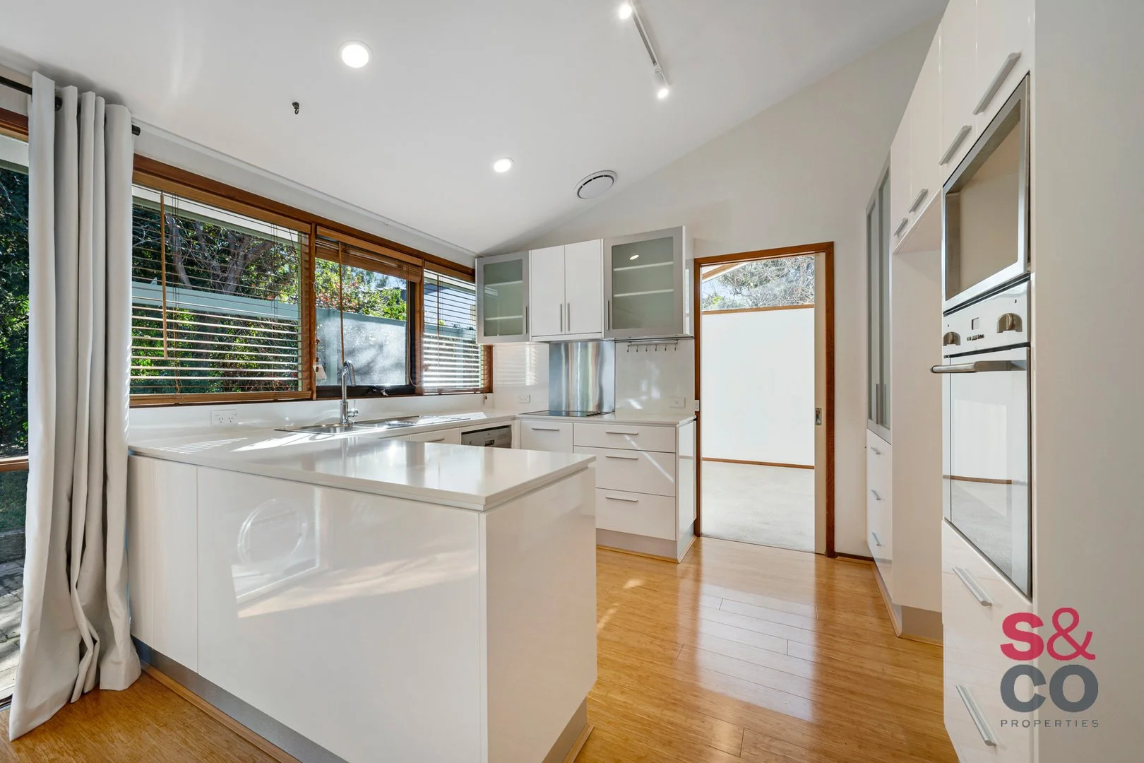 56 Crozier Circuit, Kambah ACT 2902