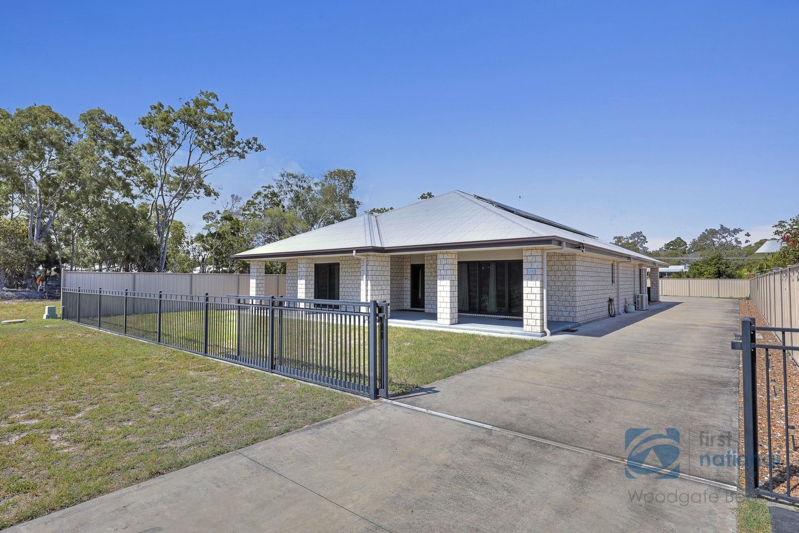 5 bedrooms House in 17 Pepperina Court WOODGATE QLD, 4660