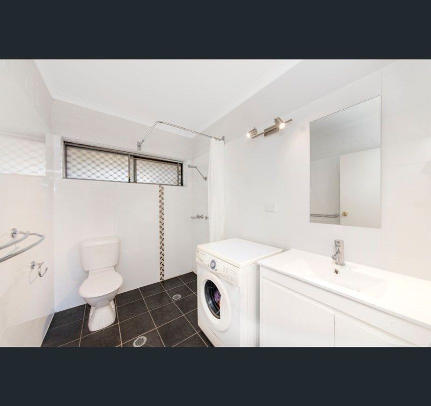11/13-15 Gilmore Place, Queanbeyan NSW 2620, Image 2