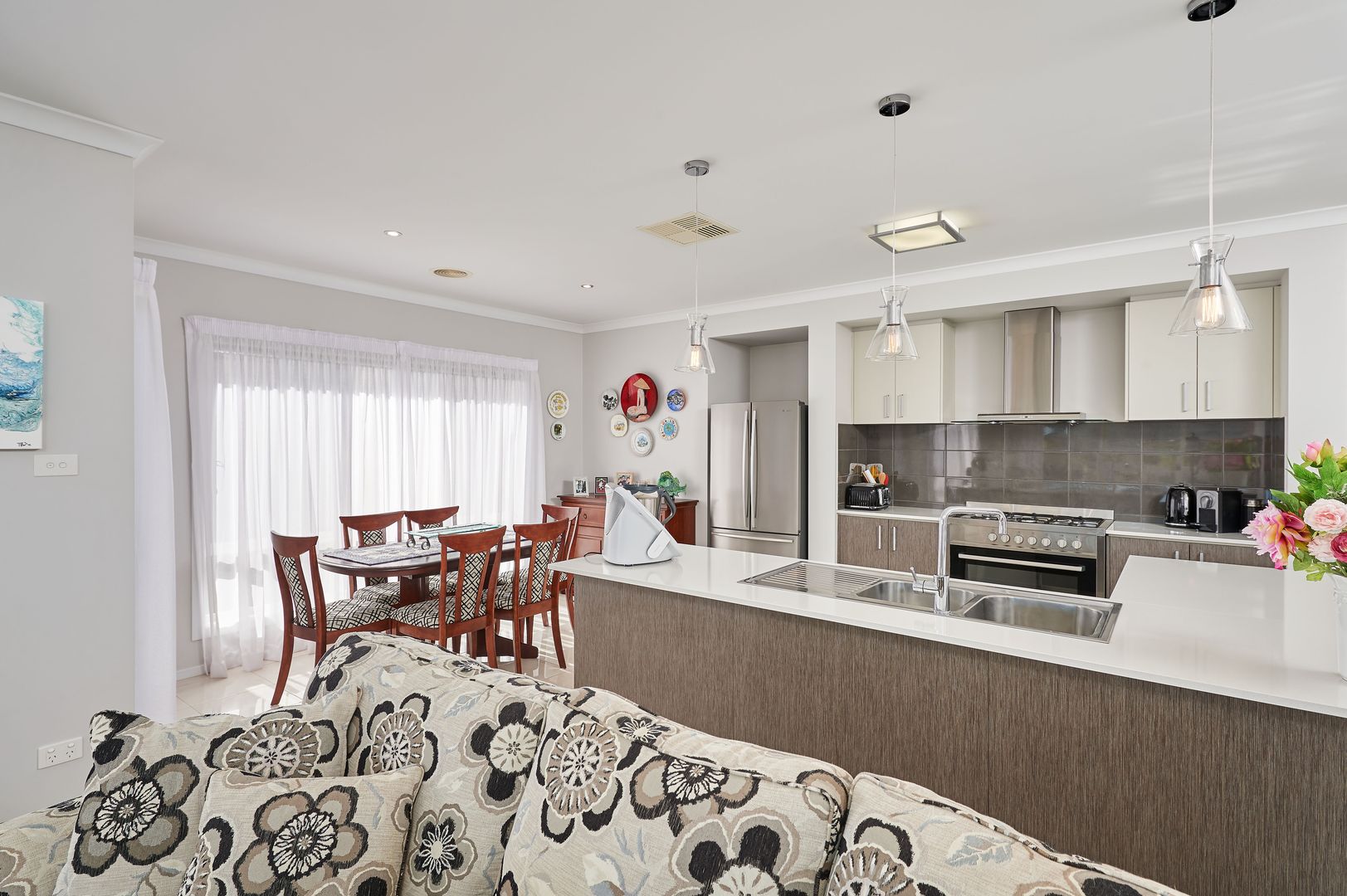 6 Colombo Avenue Gobbagombalin Nsw 2650 House For Sale