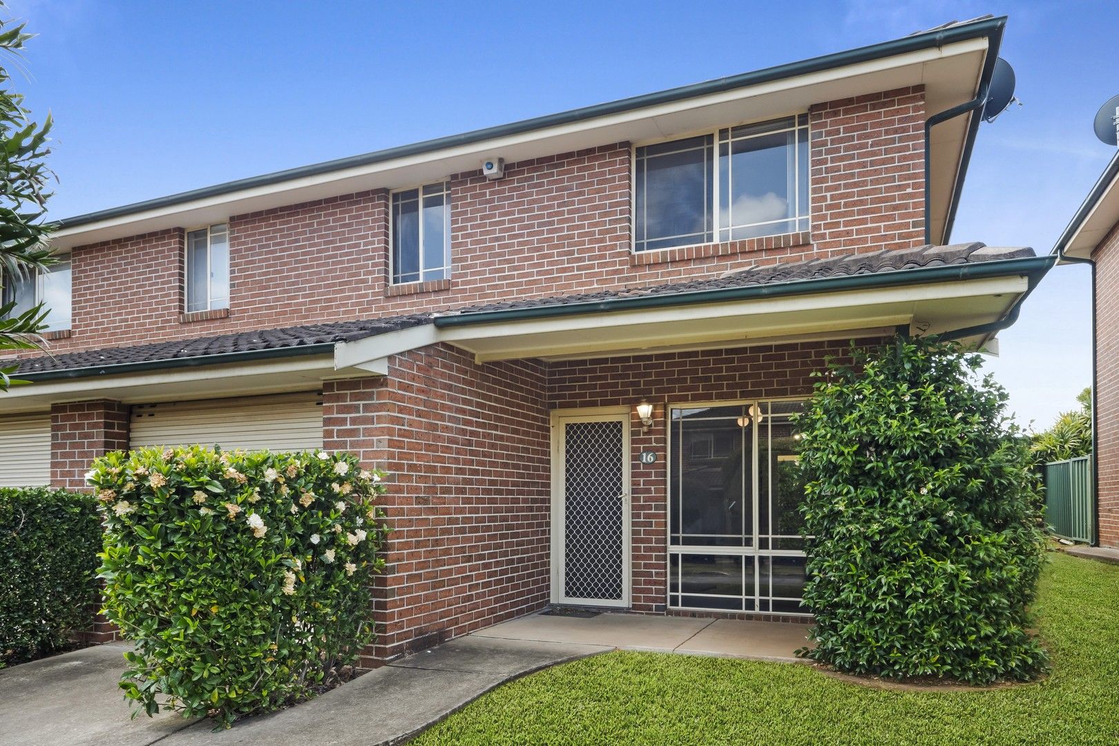 2 bedrooms Townhouse in 16/101 Hurricane Drive RABY NSW, 2566