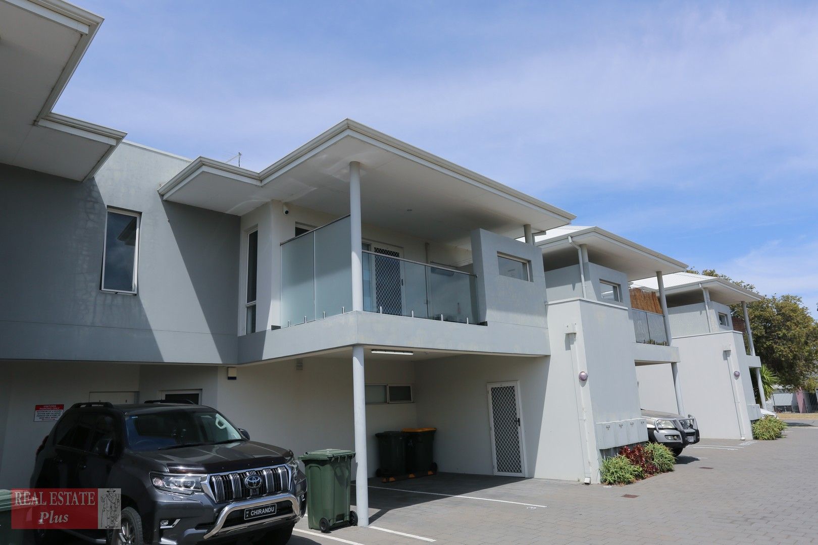 2 bedrooms Townhouse in 8/2A Wroxton Street MIDLAND WA, 6056