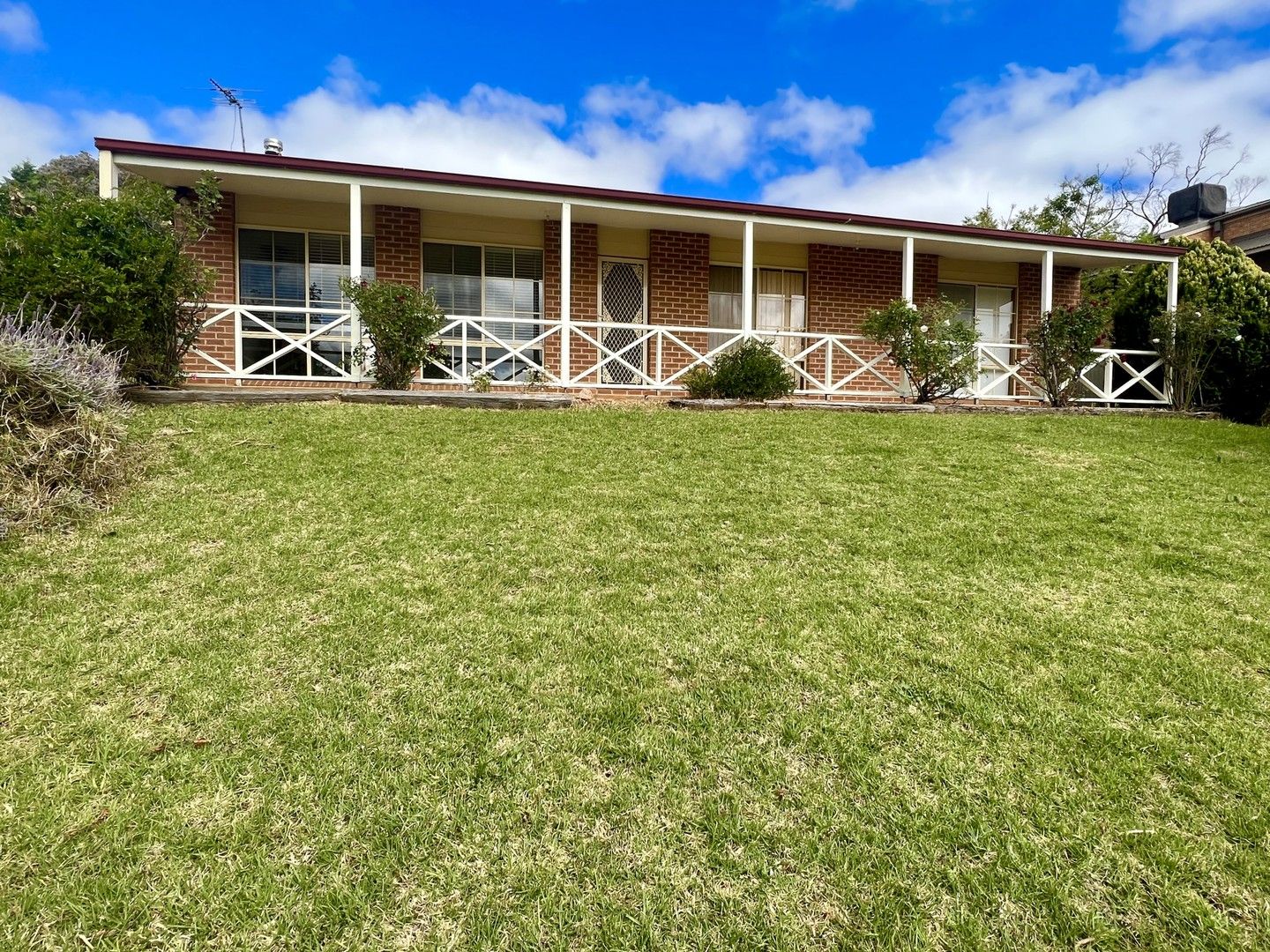 3 bedrooms House in 16 Jim Anderson Avenue YOUNG NSW, 2594