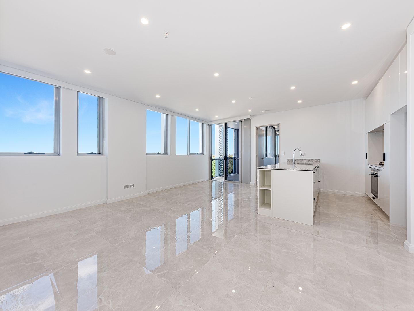 205/551 Gardeners Road Mascot NSW 2020 Apartment For Rent $880