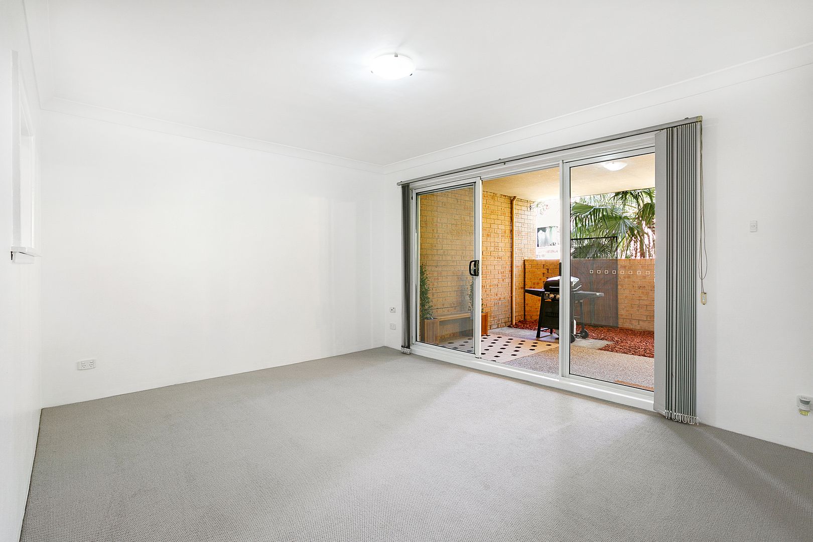 9/4-6 Railway Crescent, Jannali NSW 2226, Image 2