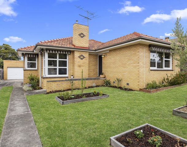 9 Langibanool Avenue, Hamlyn Heights VIC 3215