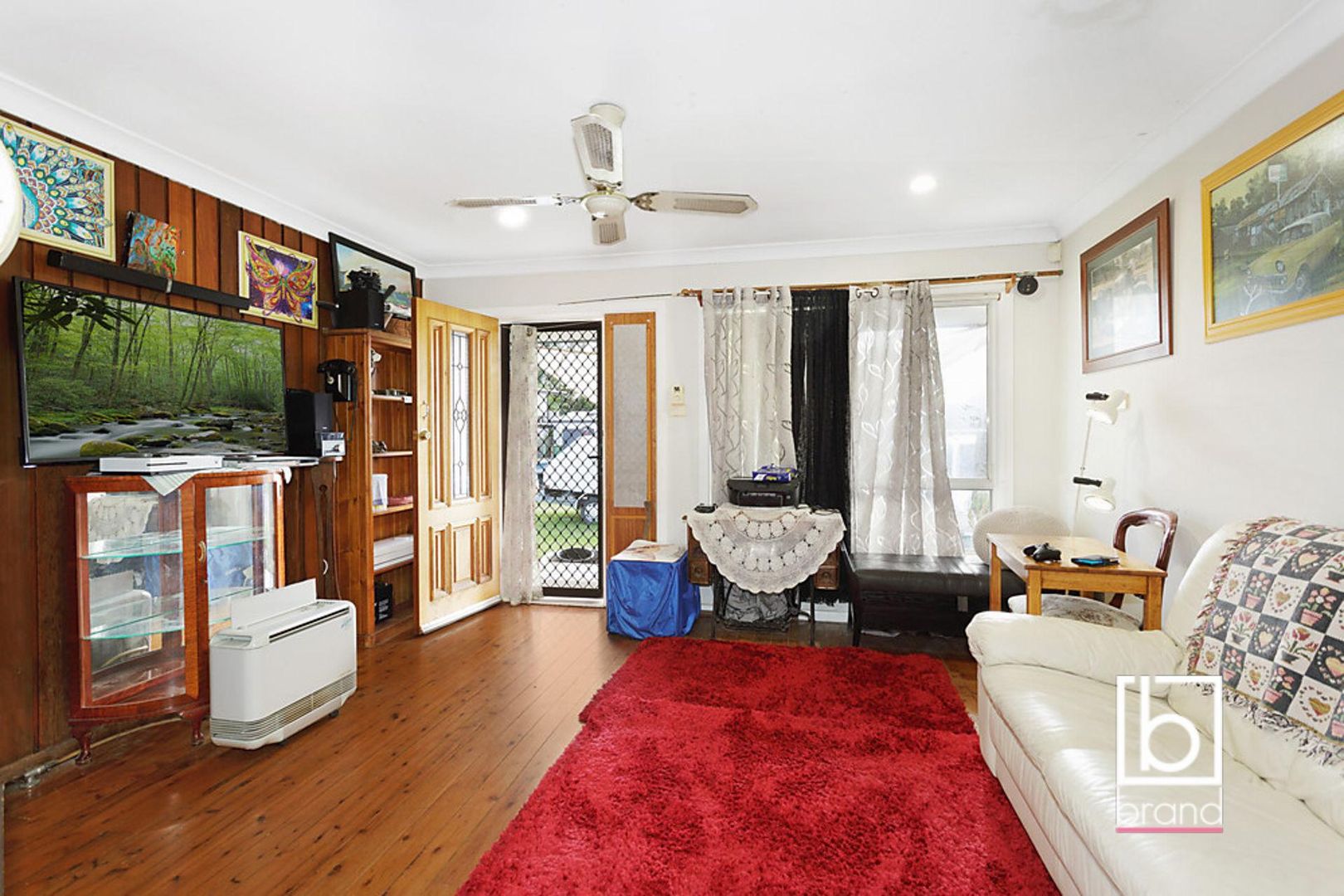 11 Waverley Road, Mannering Park NSW 2259, Image 2