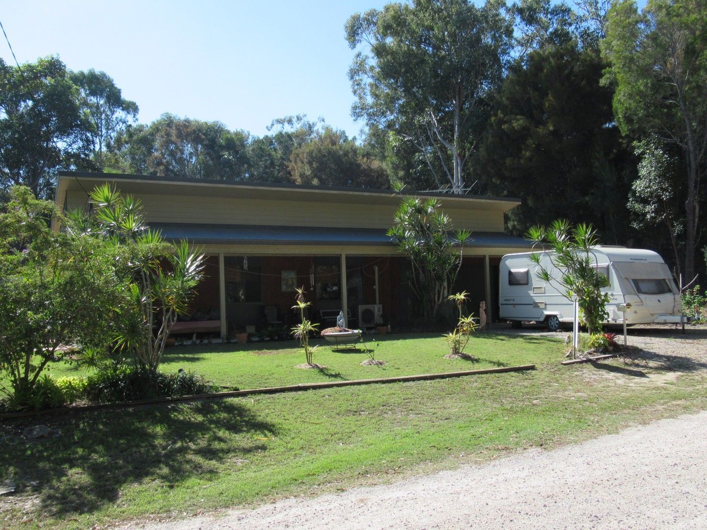 3 bedrooms House in 13 EMERALD ST> RUSSELL ISLAND QLD, 4184