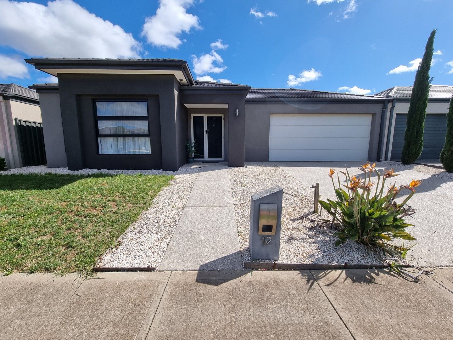 4 bedrooms House in 12 Canunda Way TARNEIT VIC, 3029