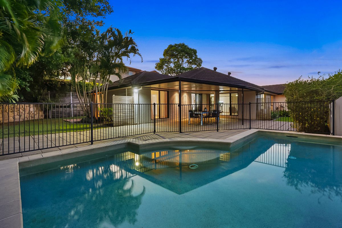 66 Whipbird Place, Aspley QLD 4034, Image 2