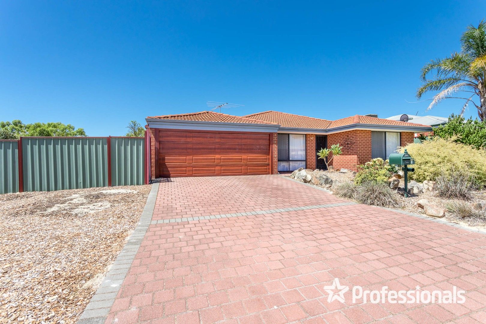 4 Jobson Loop, Brookdale WA 6112, Image 0