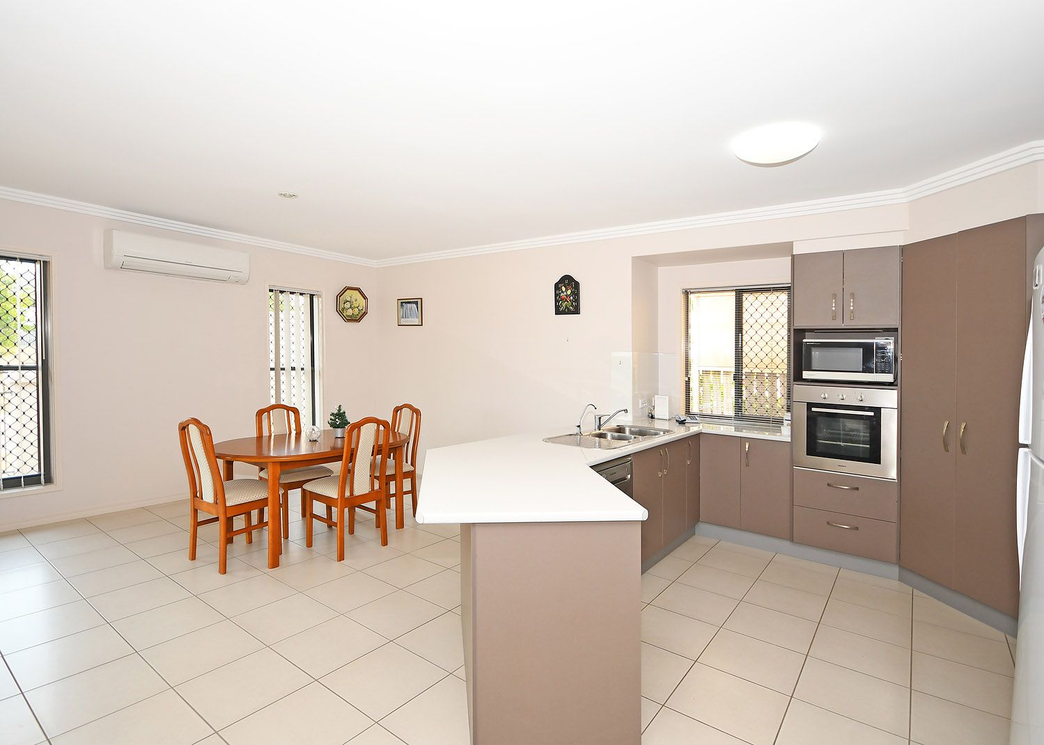 5 Lancaster Circuit, Urraween QLD 4655, Image 2