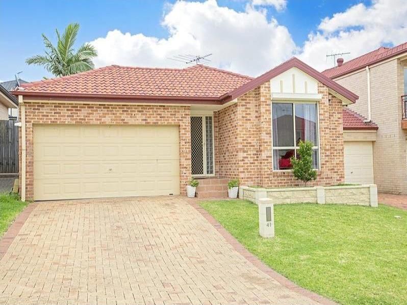 4 bedrooms House in 41 Wainewright Avenue WEST HOXTON NSW, 2171