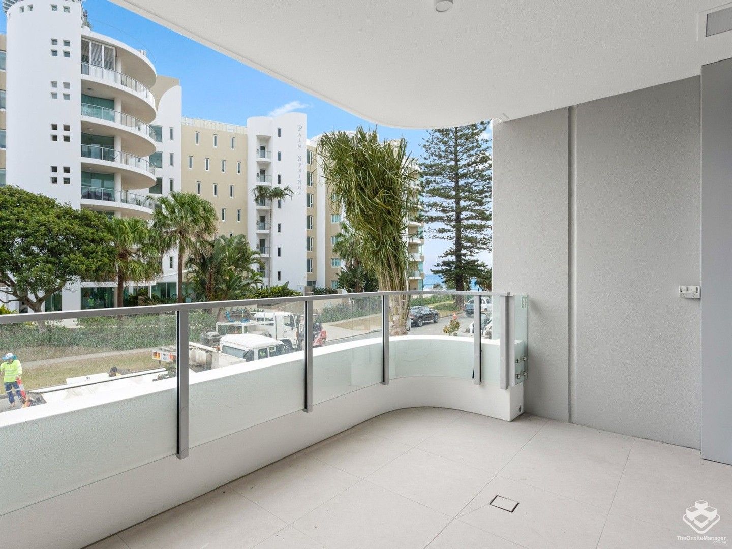 1 bedrooms Apartment / Unit / Flat in 204/4 Twenty First Avenue PALM BEACH QLD, 4221