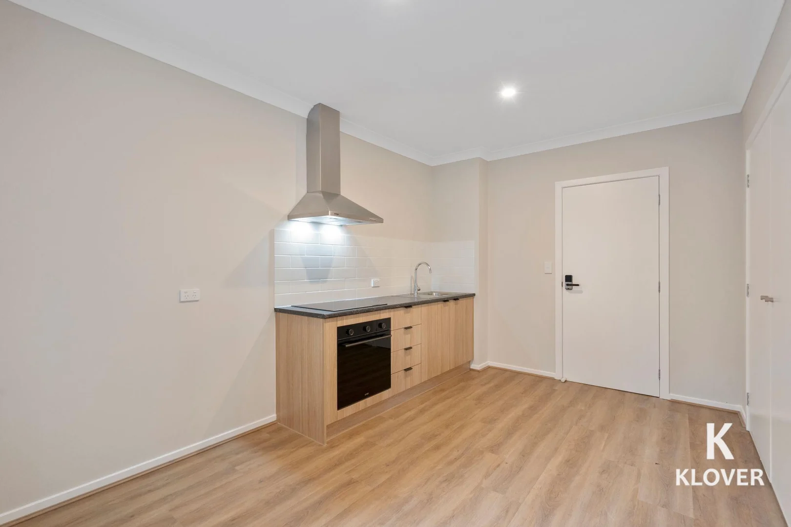 Additional image 3 of 50 Warrigal Road, Runcorn QLD 4113