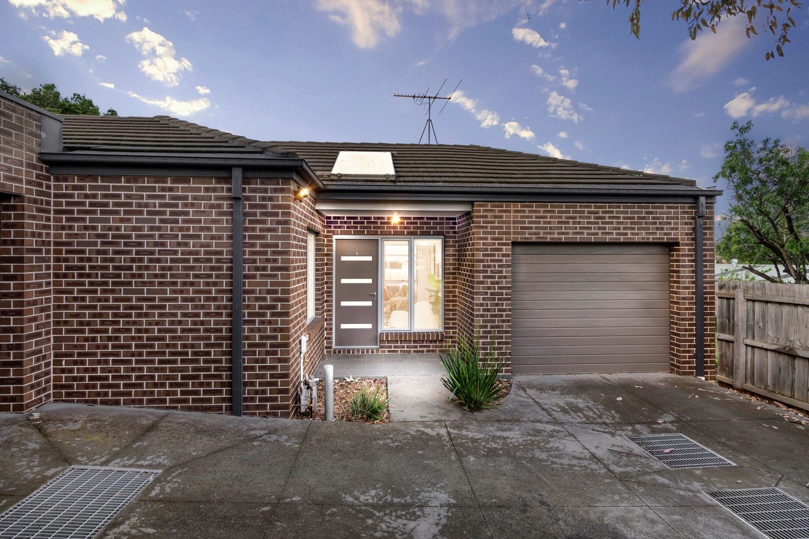 2 bedrooms Townhouse in 3/71 Haldane Road NIDDRIE VIC, 3042