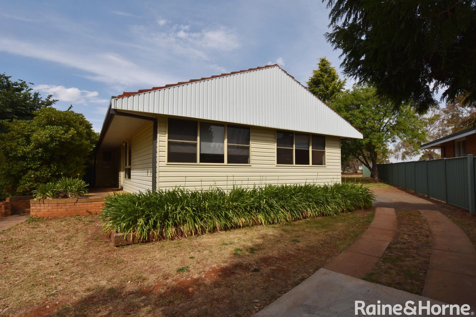 2 bedrooms House in 29 Green Lane ORANGE NSW, 2800