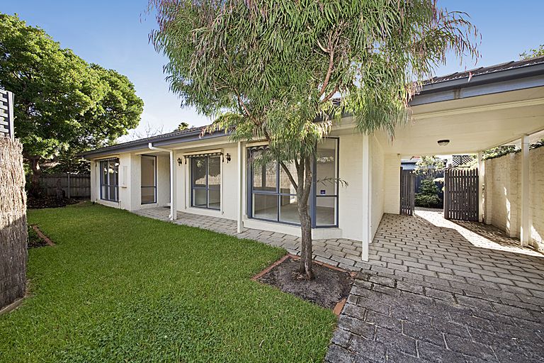 2/32 Barnett Street, Hampton VIC 3188, Image 0