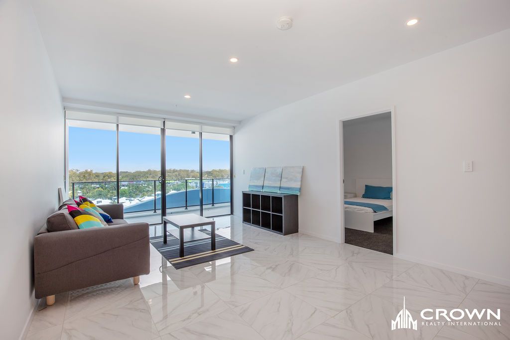 Level 5/5 Harbour Side Court, Biggera Waters QLD 4216, Image 2
