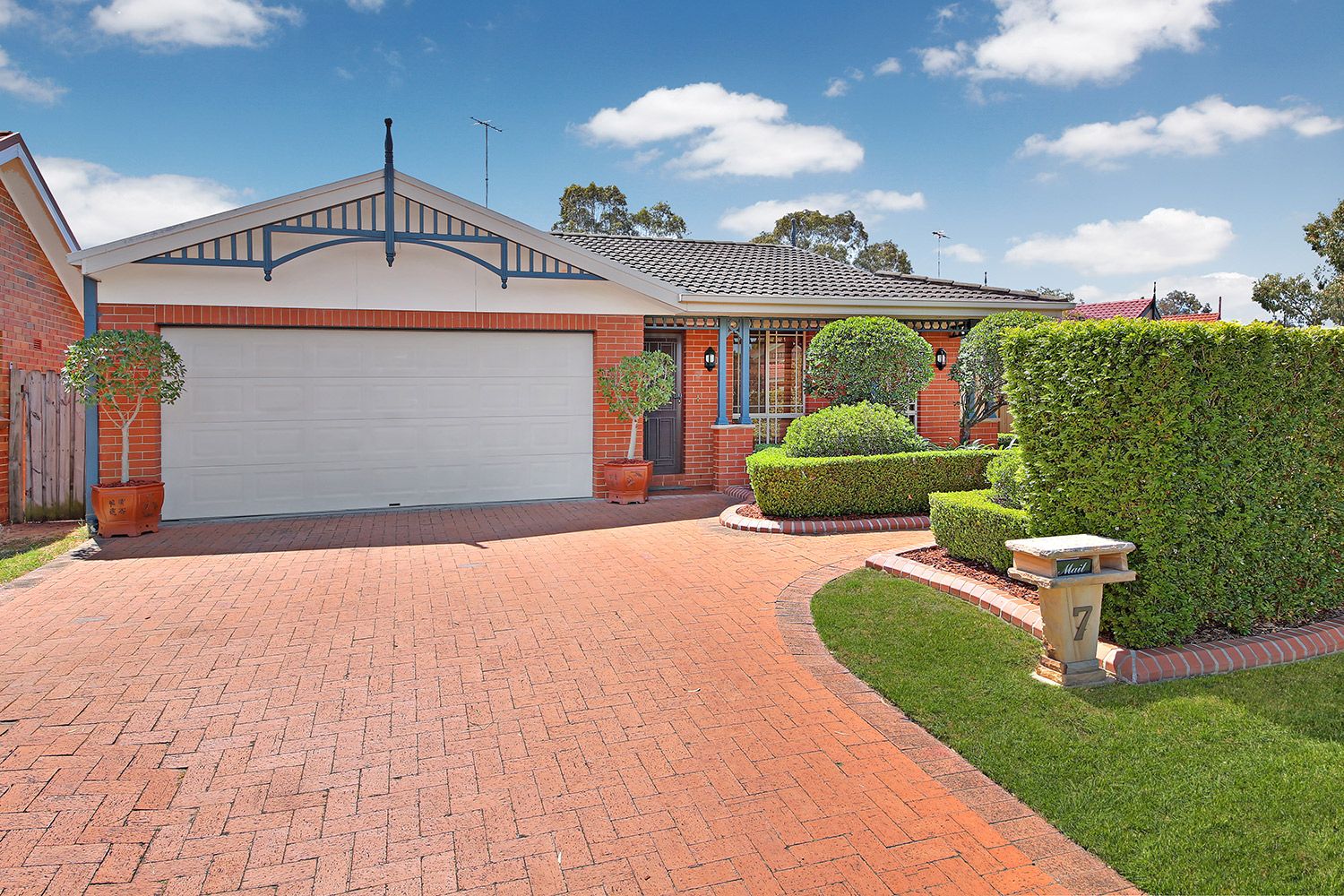 7 Ellesmere Court, Wattle Grove NSW 2173, Image 0