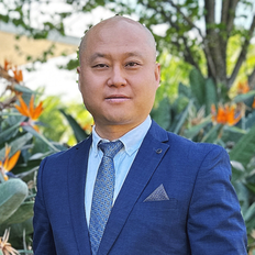 Bowen Guan, Sales representative