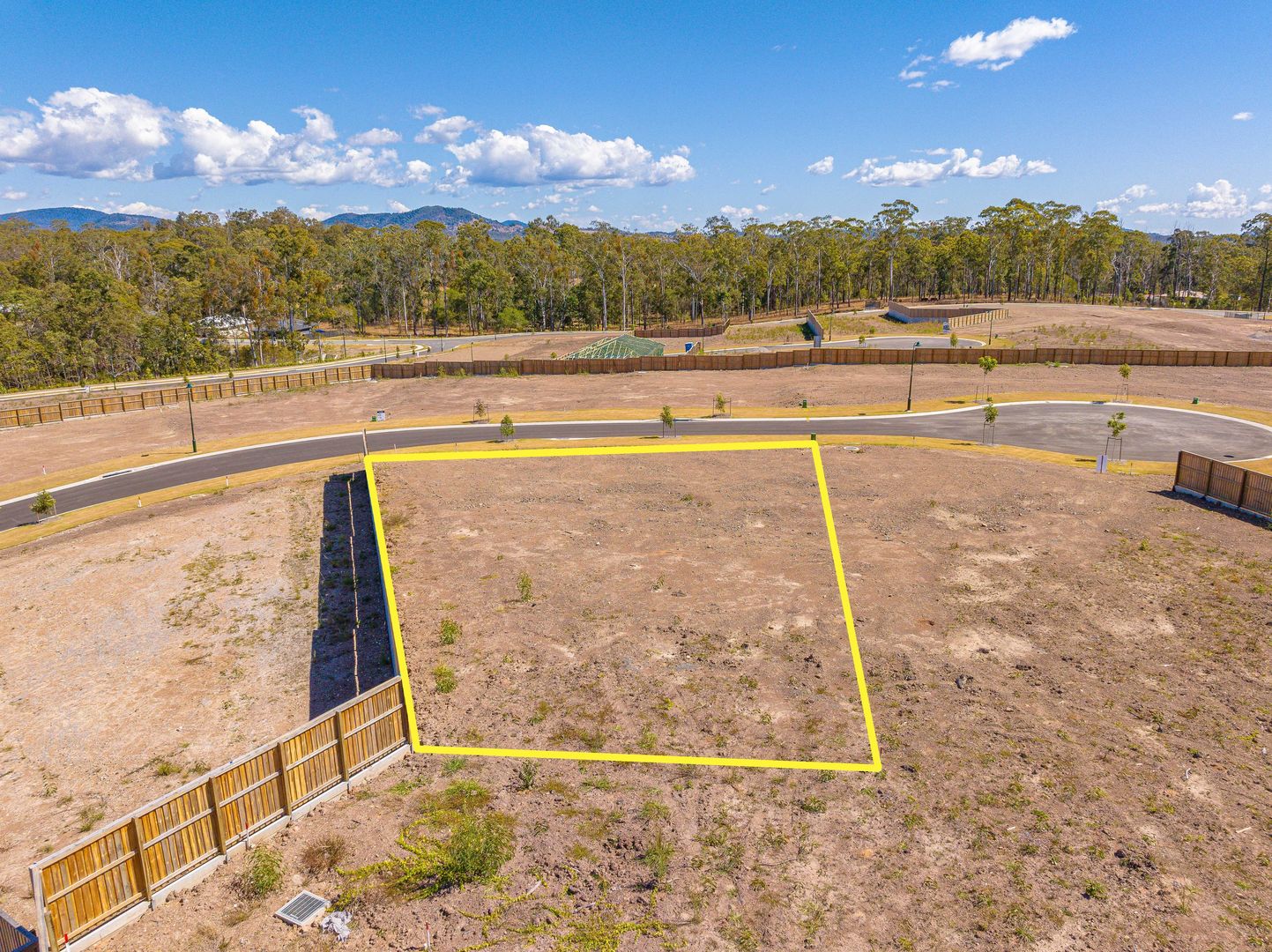 8 Red Rover Close, Southside QLD 4570, Image 1