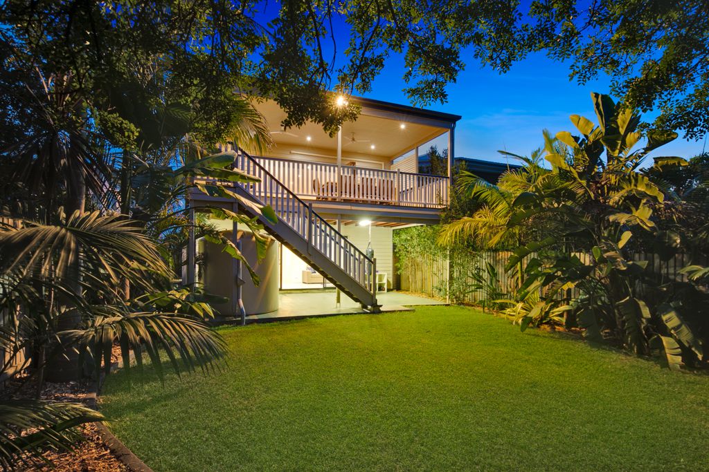 182 Milsom Street, Norman Park QLD 4170