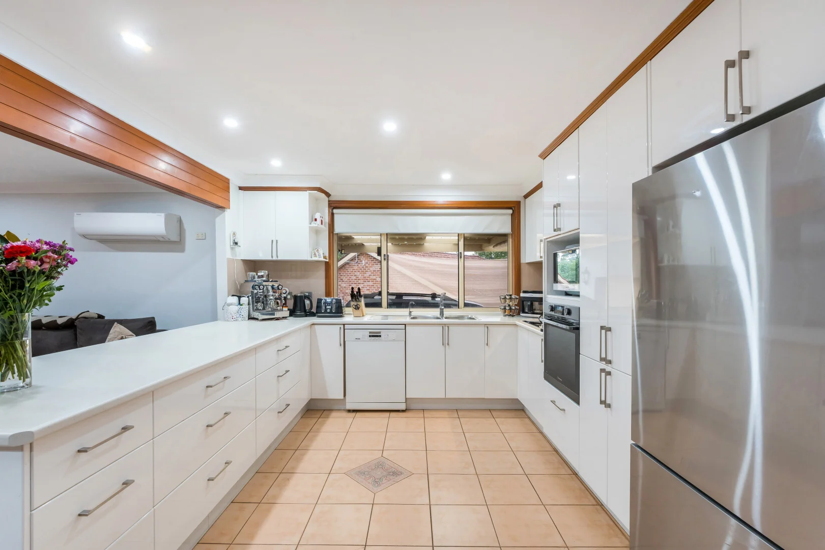 Additional image 5 of 2 Amber Close, Bossley Park NSW 2176