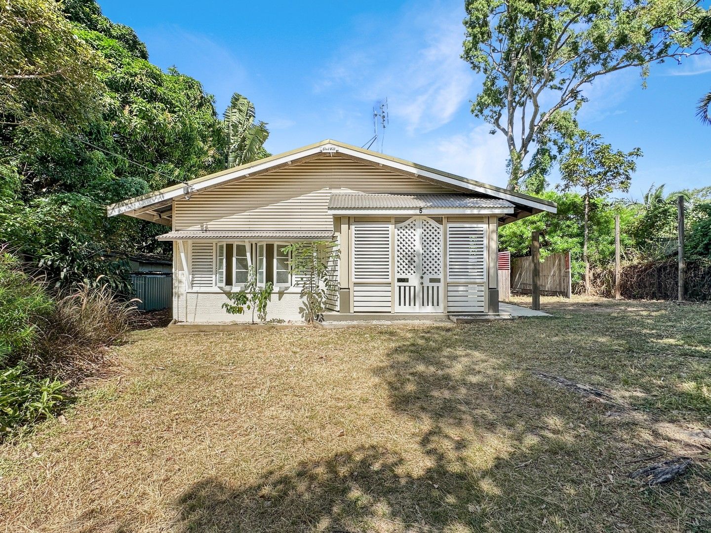 5 Wansfell St, Picnic Bay QLD 4819, Image 0