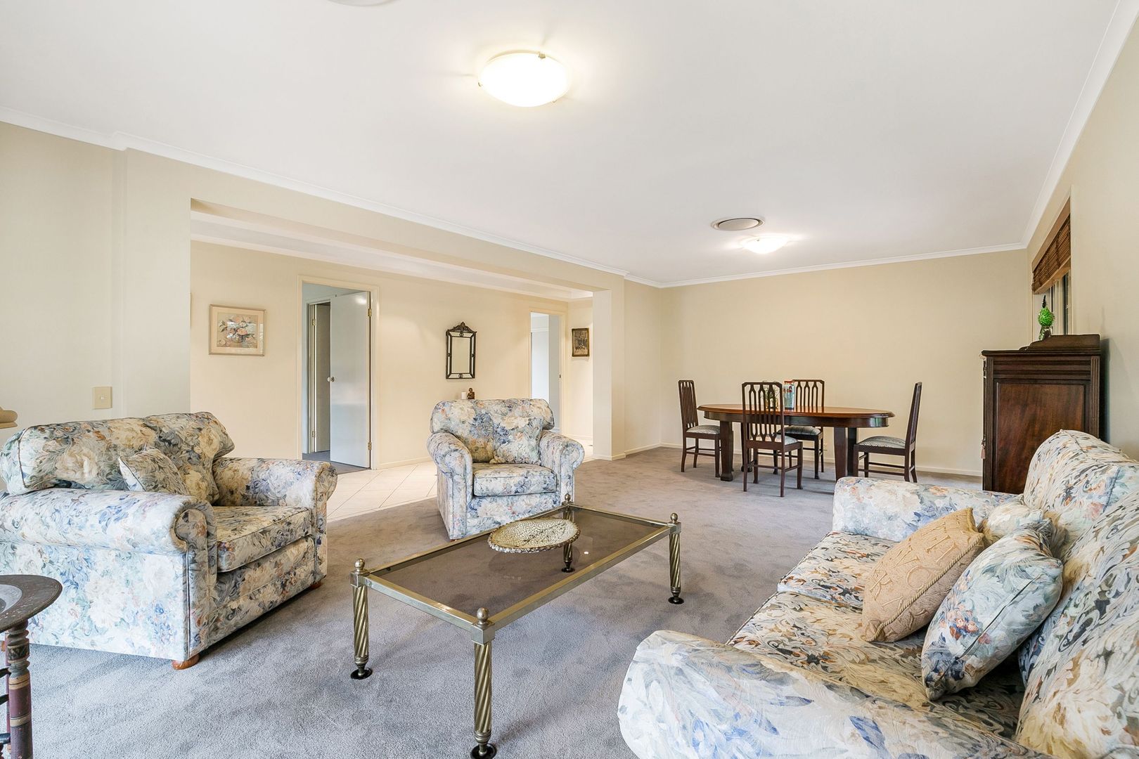 22 Joseph Place, Sinnamon Park QLD 4073, Image 2