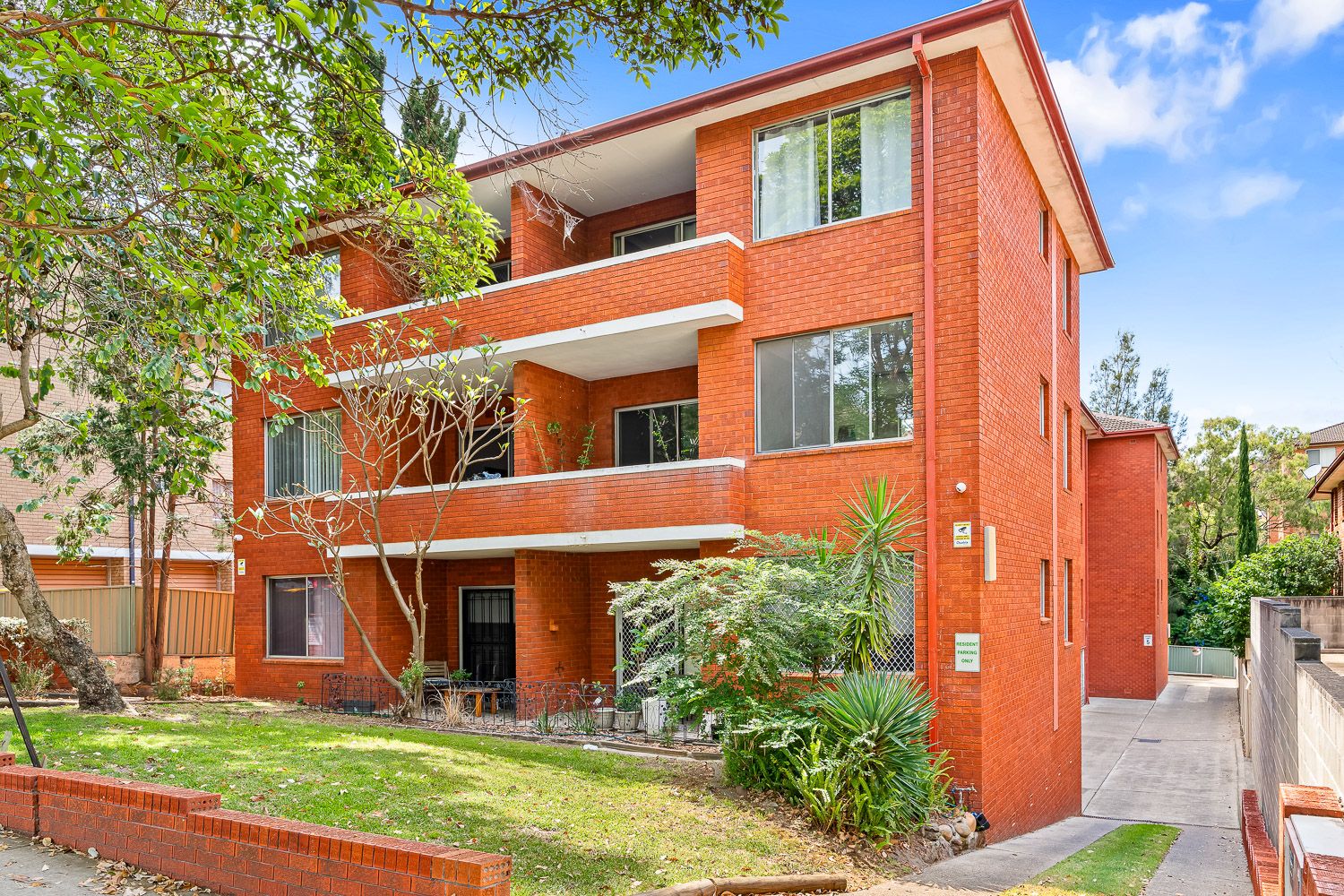 2 bedrooms Apartment / Unit / Flat in 9/63 Wolsey Street BEXLEY NSW, 2207