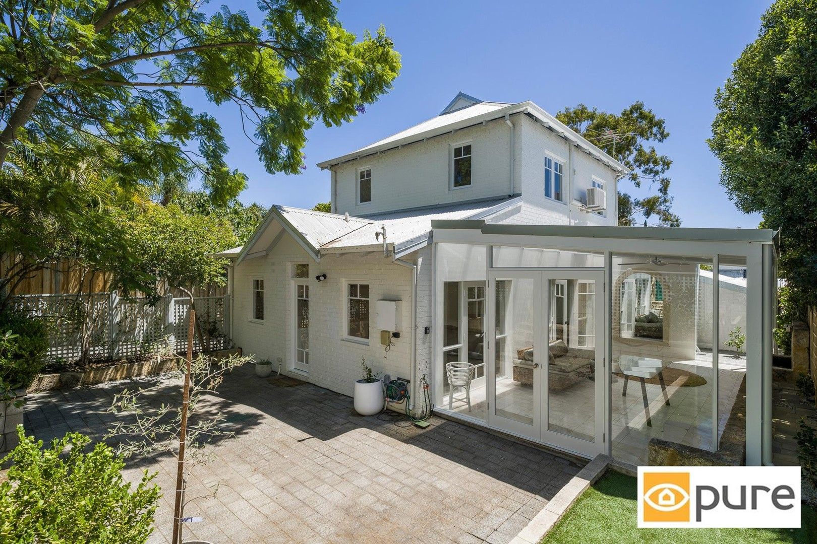 3 bedrooms House in 33 Motteram Avenue CLAREMONT WA, 6010