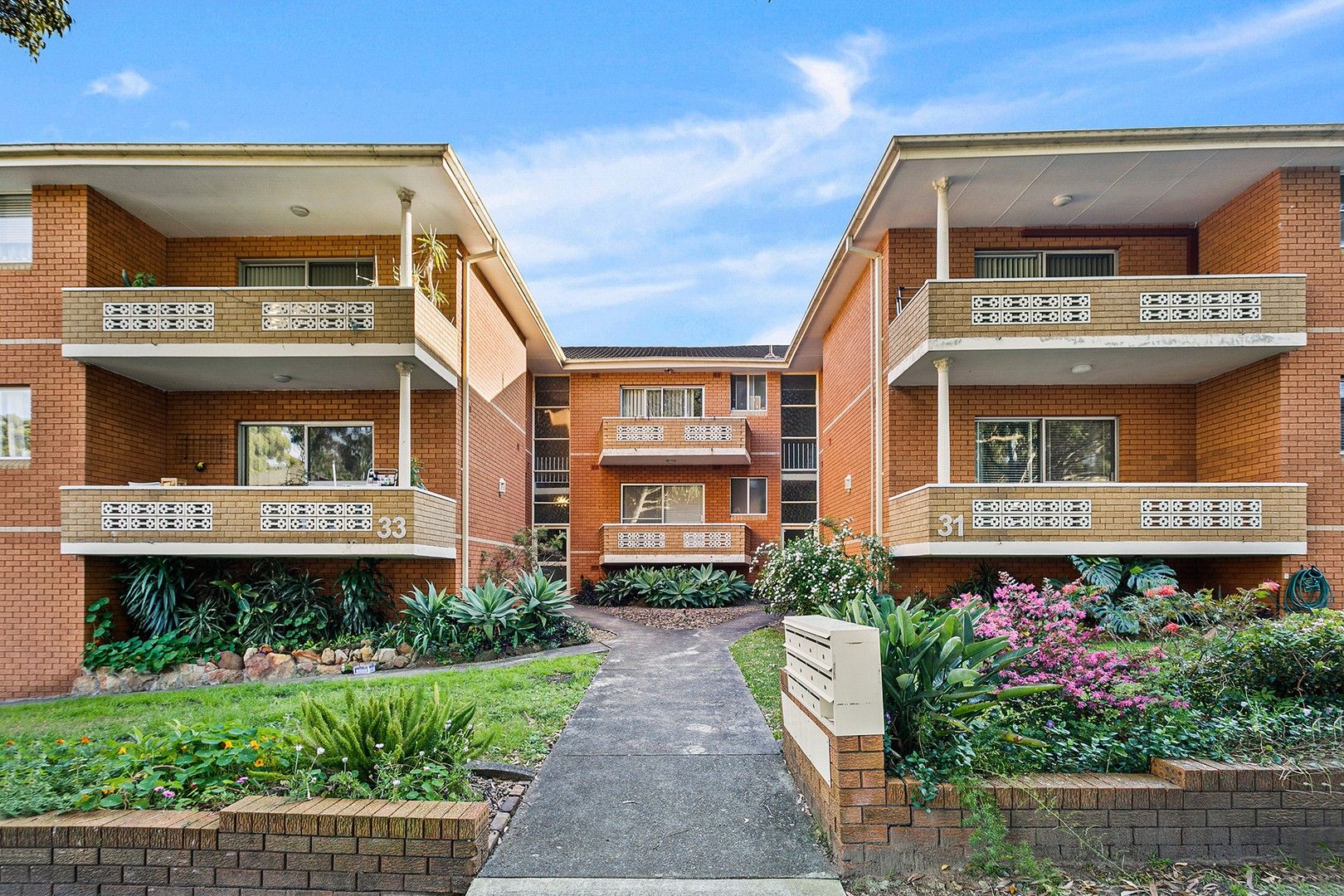 2 bedrooms Apartment / Unit / Flat in 10/31 Illawarra Street ALLAWAH NSW, 2218
