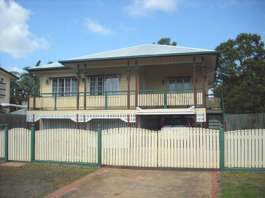 2 bedrooms House in 4 Hindley Street CURRAJONG QLD, 4812