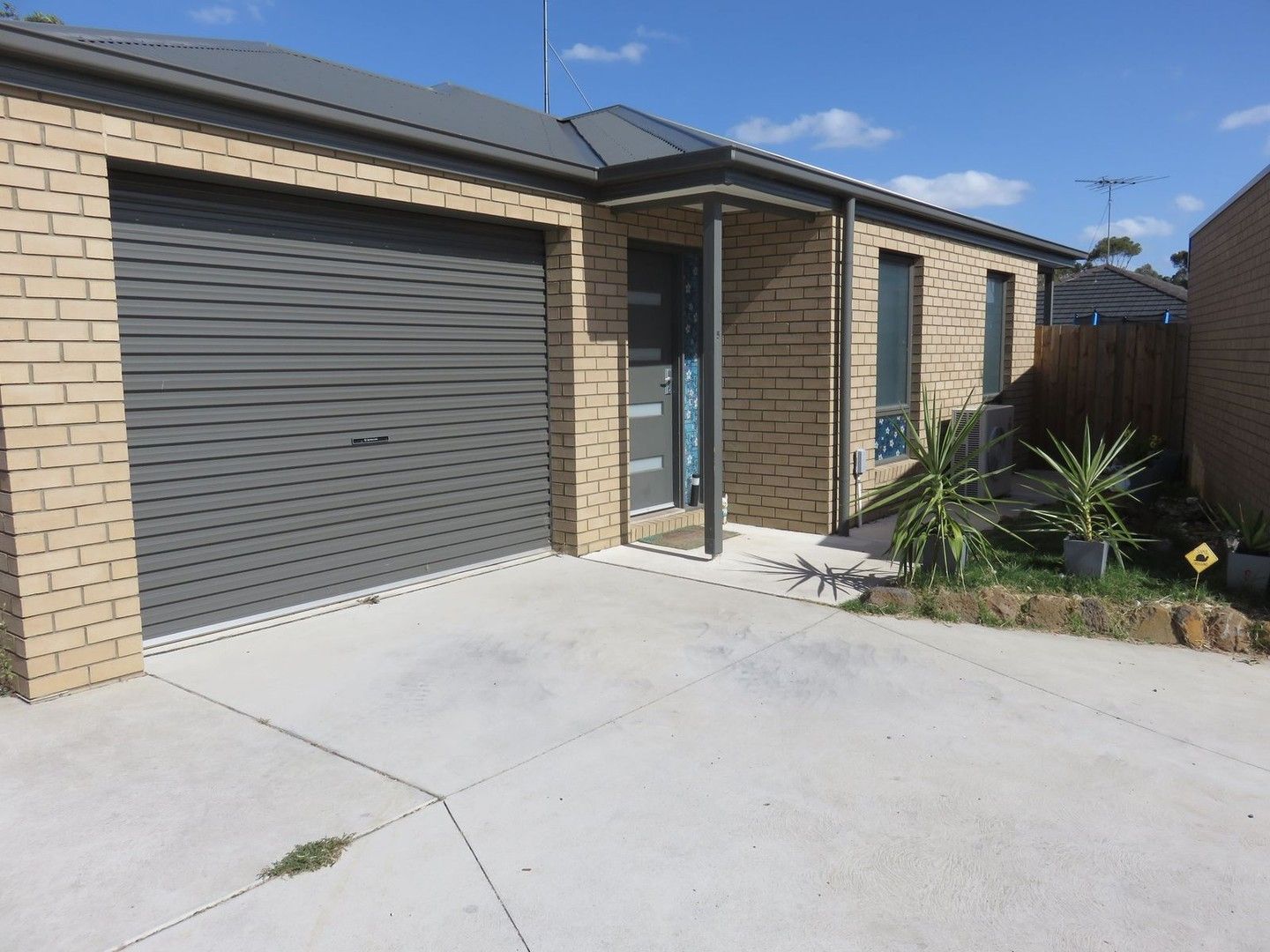 2 bedrooms Townhouse in 5/17 Knowles Court BANNOCKBURN VIC, 3331