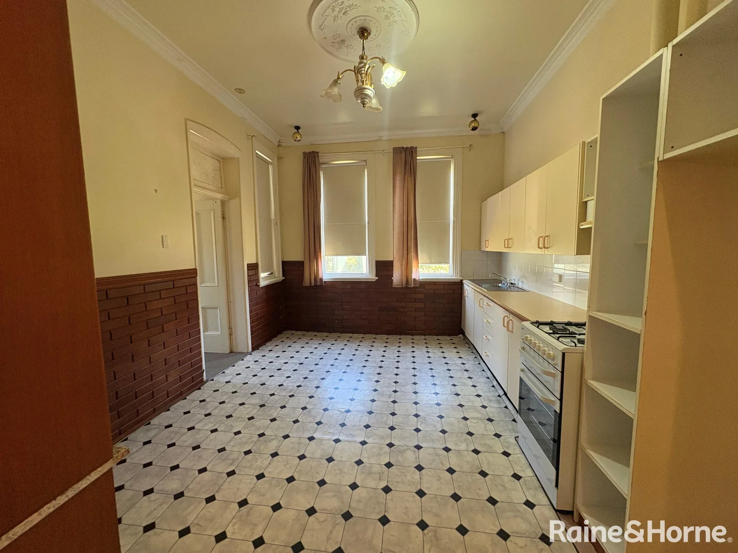 Additional image 2 of 2/49 Combermere Street, Goulburn NSW 2580