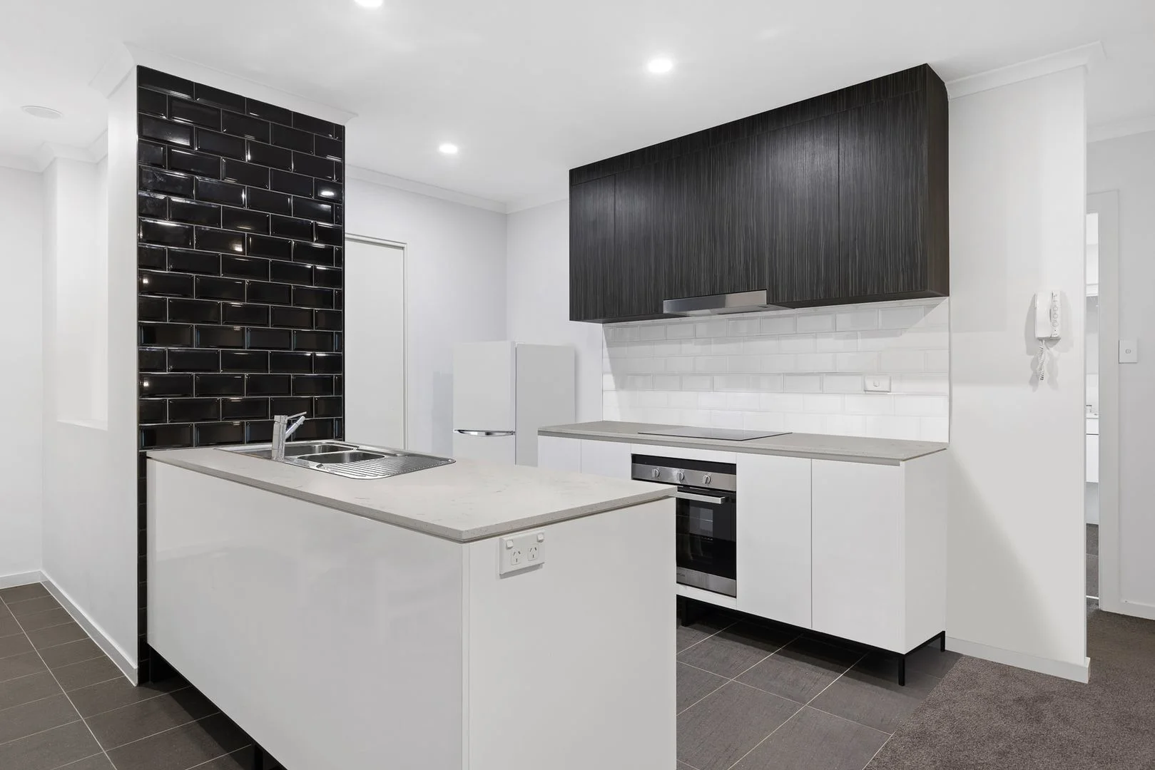 Additional image 2 of 9/30 Jordan St, Greenslopes QLD 4120